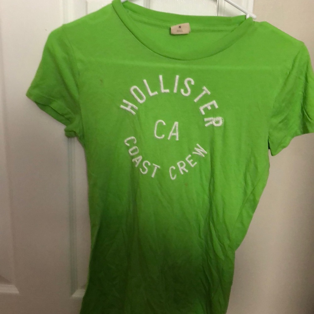 Hollister form fitting t shirt
